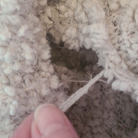 Very Soft Comfortable Turtleneck Sweater. - Picture 9 of 9